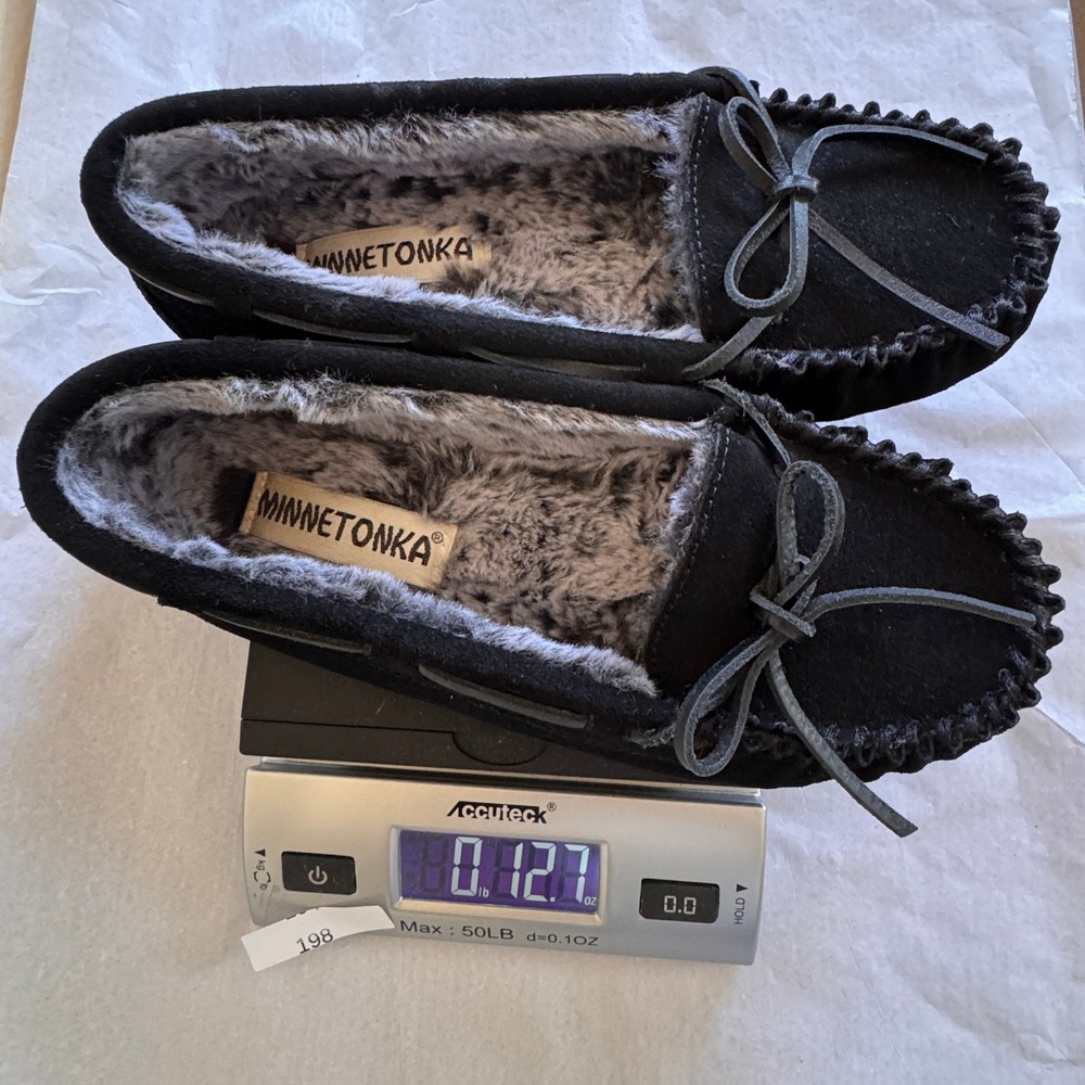 Minnetonka Cally Black Suede Faux Fur Lined Moccasin Slippers 40399 7M